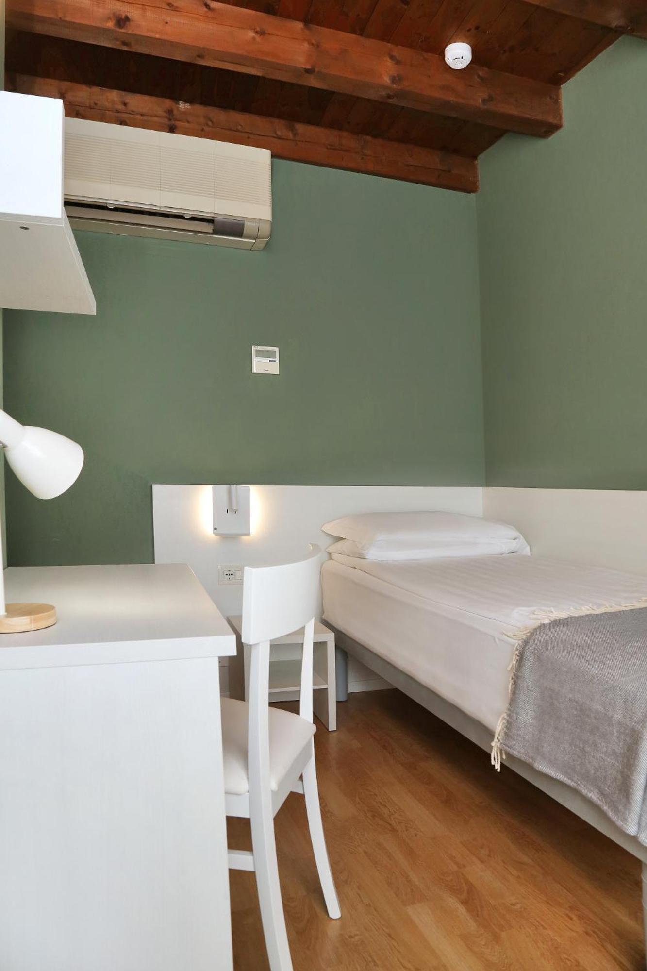 Albergo All'Ancora การ์ดา ภายนอก รูปภาพ