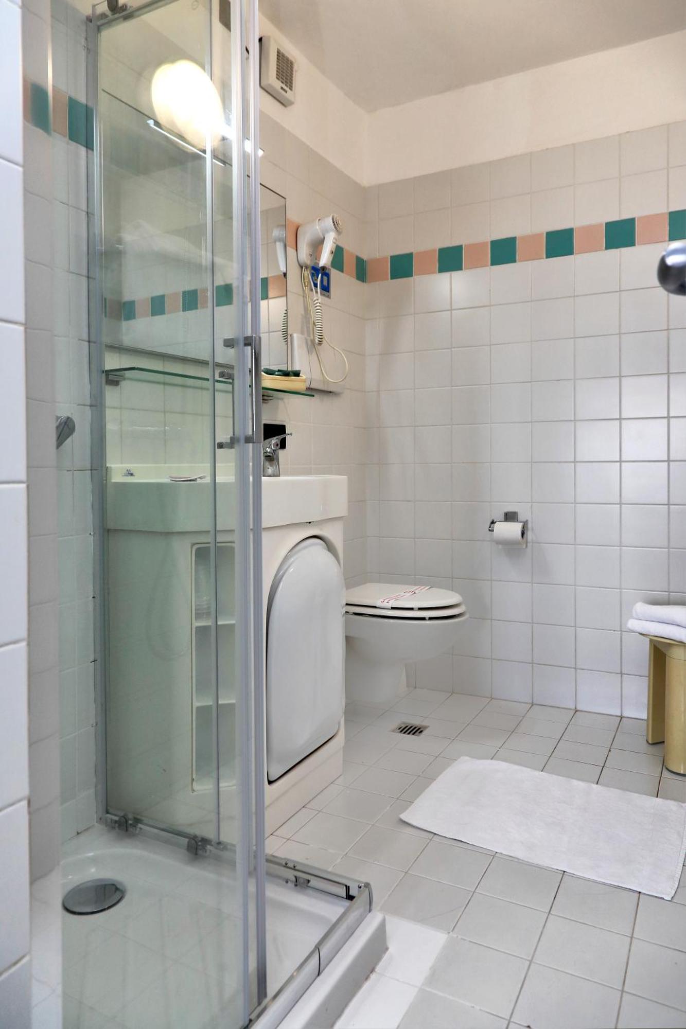 Albergo All'Ancora การ์ดา ภายนอก รูปภาพ