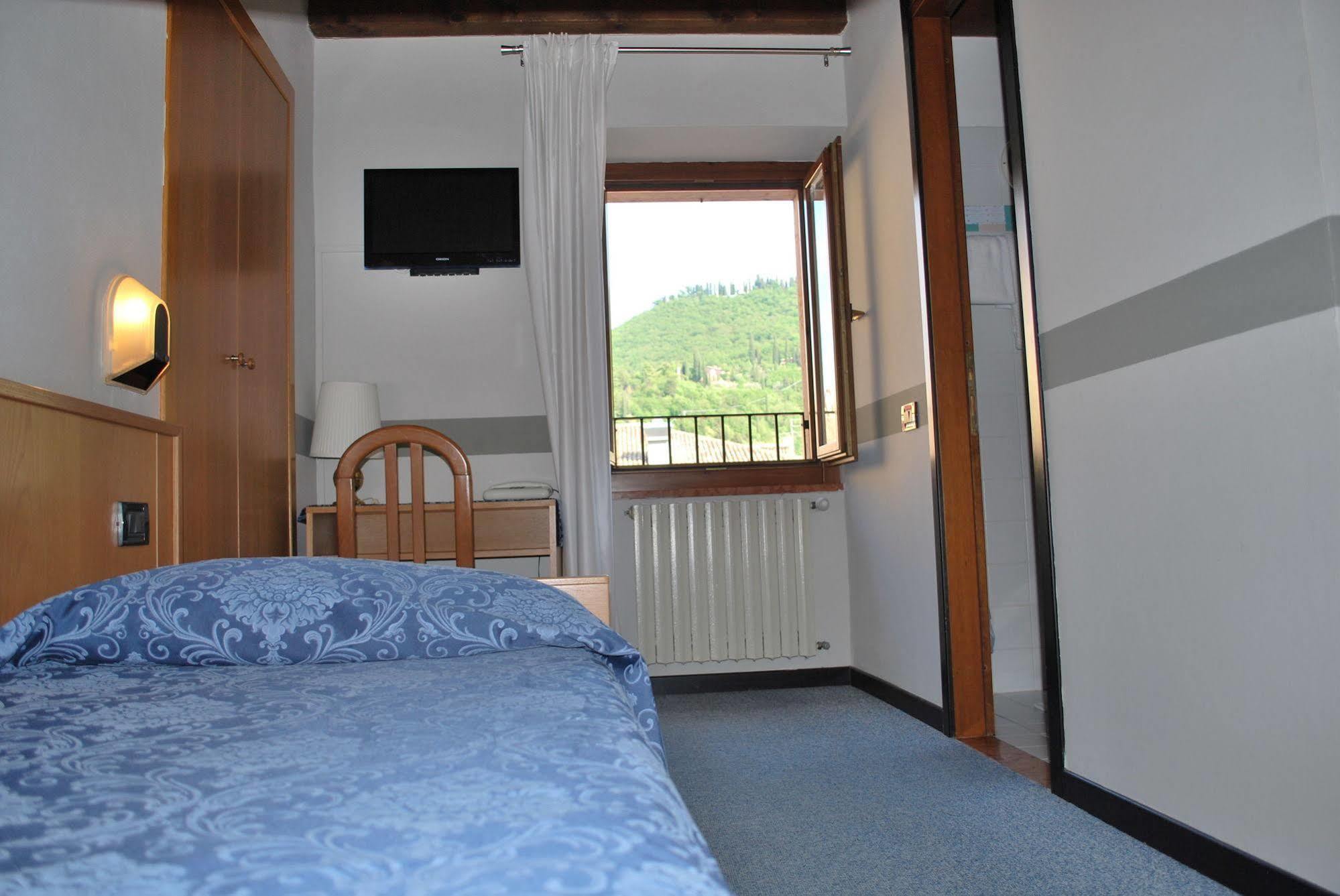 Albergo All'Ancora การ์ดา ภายนอก รูปภาพ