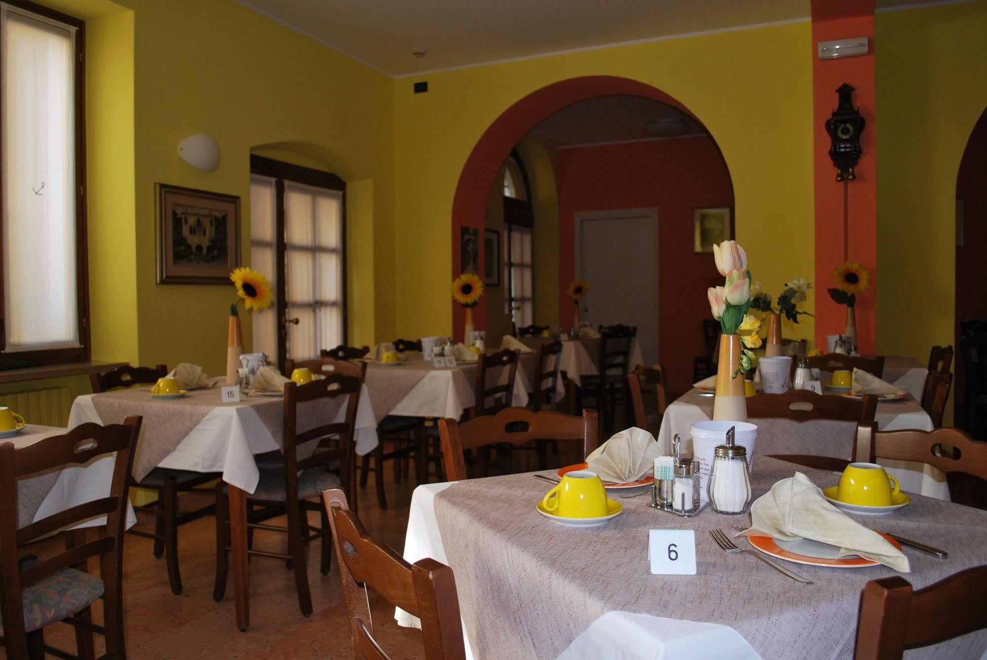 Albergo All'Ancora การ์ดา ภายนอก รูปภาพ